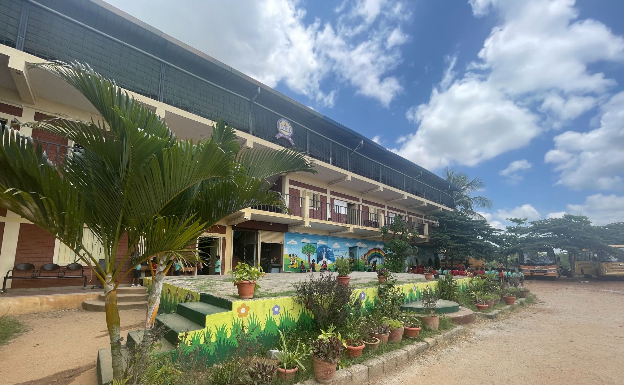 SCHOOL/COLLEGE IMAGE